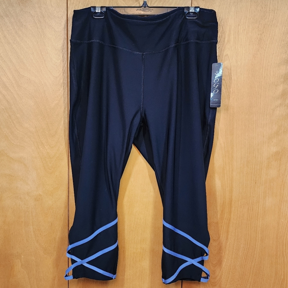 Vogo black legging capris blue criss-cross details size 3x
